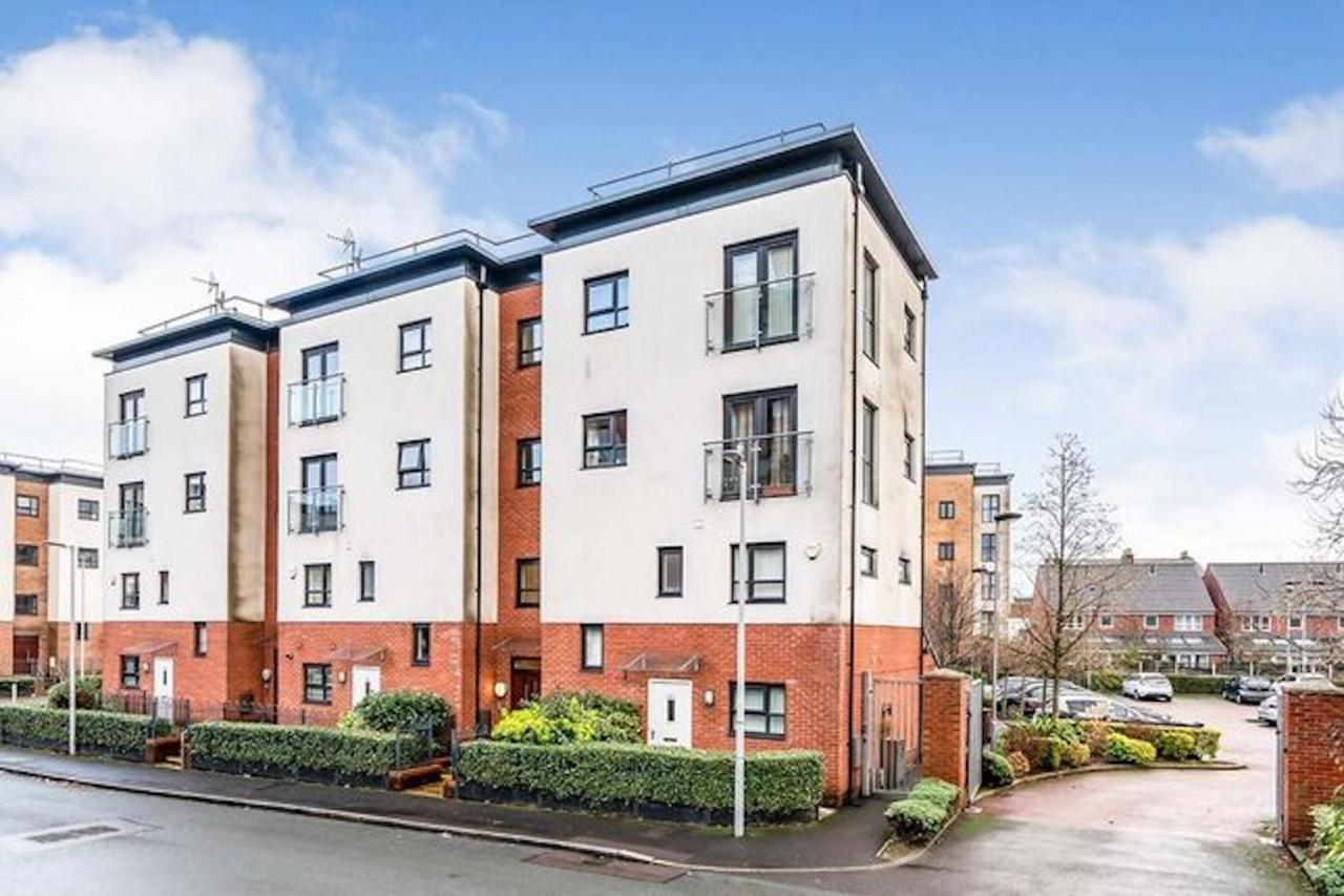 Modern & Stylish Apartment - Whyte Place Salford マンチェスター エクステリア 写真